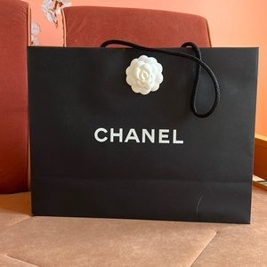 Chanel Shopper